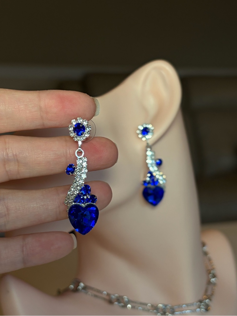 Elegant Blue Heart Drop Earrings. - Picture 3 of 10
